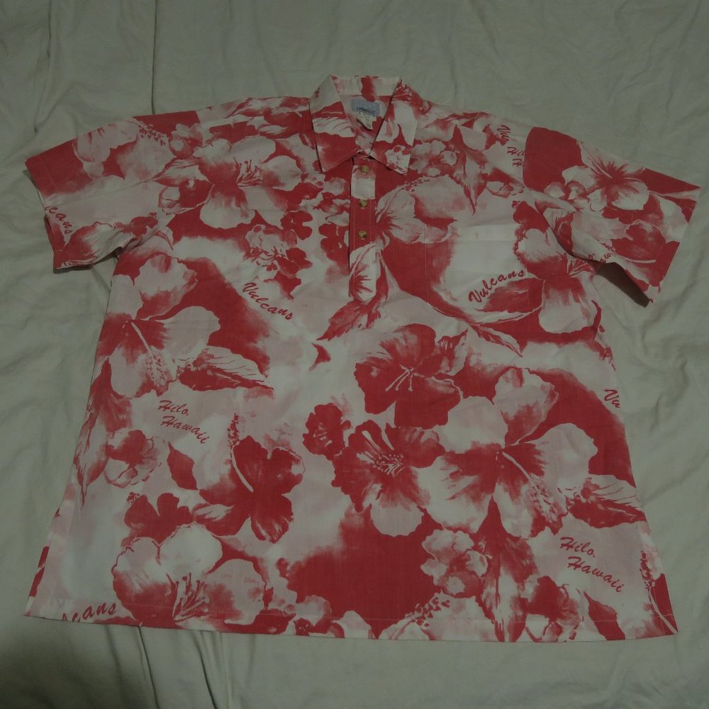 VTG Hawaii I.D. University Hilo Hawaii Shirt Men's XL Red Hawaiian Made in USA